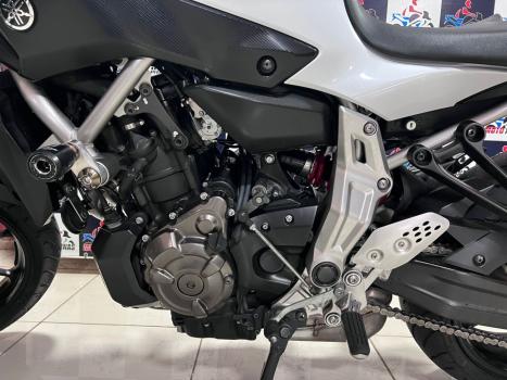 YAMAHA MT-07 700 ABS, Foto 16 YAMAHA MT-07 700 ABS, Foto 16