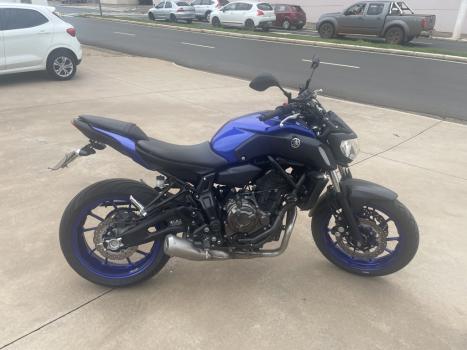 YAMAHA MT-07 700 ABS, Foto 8