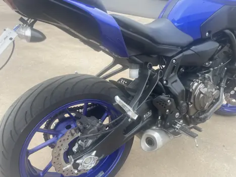 YAMAHA MT-07 700 ABS, Foto 11