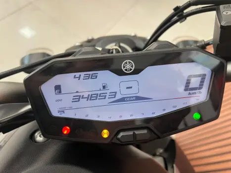 YAMAHA MT-07 700 ABS, Foto 6