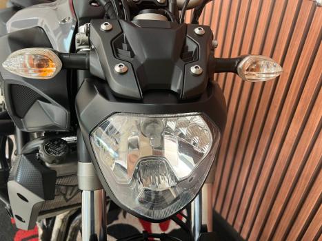 YAMAHA MT-07 700 ABS, Foto 7