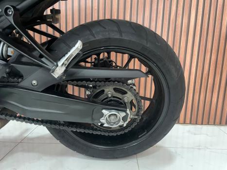 YAMAHA MT-07 700 ABS, Foto 6
