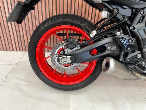 YAMAHA MT-07 700 ABS, Foto 6