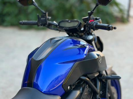 YAMAHA MT-07 700 ABS, Foto 6