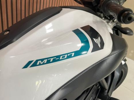 YAMAHA MT-07 700 ABS, Foto 11