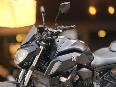 YAMAHA MT-07 700 ABS, Foto 5