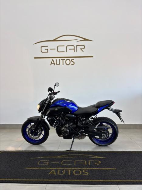 YAMAHA MT-07 700 ABS, Foto 3