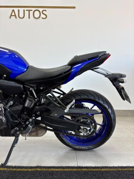 YAMAHA MT-07 700 ABS, Foto 8