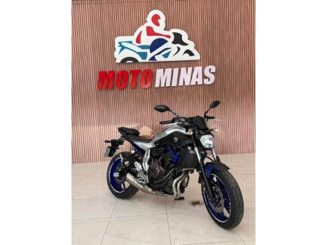 YAMAHA MT-07 700 ABS, Foto 7