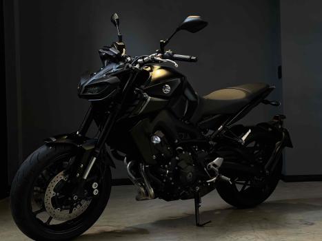 YAMAHA MT-09 850 , Foto 2
