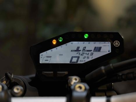 YAMAHA MT-09 850 , Foto 6