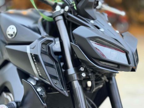 YAMAHA MT-09 850 , Foto 8