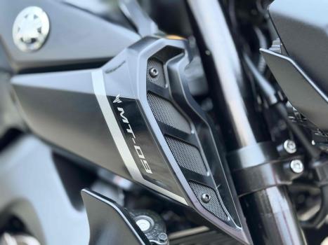 YAMAHA MT-09 850 , Foto 9