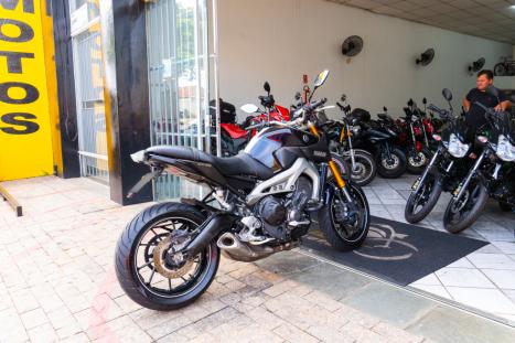 YAMAHA MT-09 850 , Foto 3