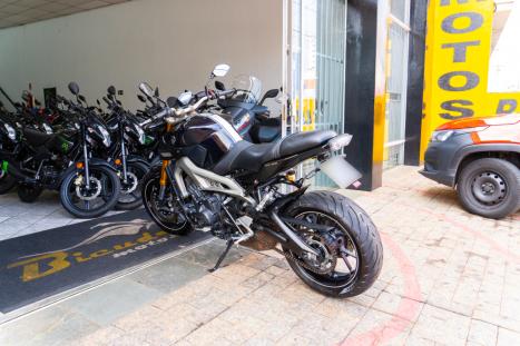 YAMAHA MT-09 850 , Foto 4