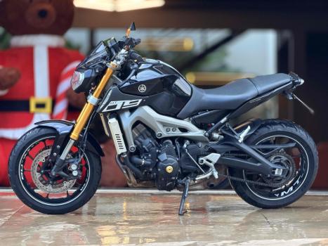 YAMAHA MT-09 850 , Foto 4