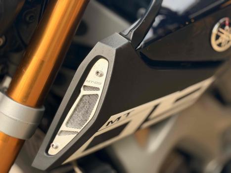 YAMAHA MT-09 850 , Foto 10