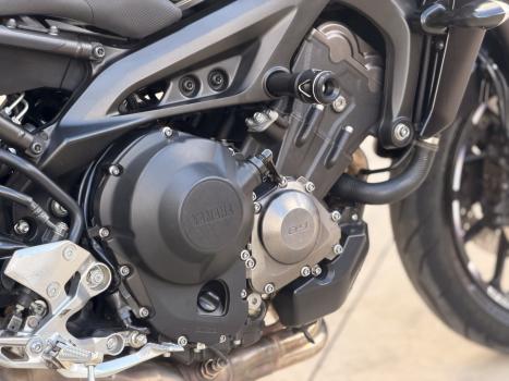 YAMAHA MT-09 850 , Foto 11