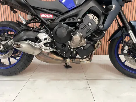 YAMAHA MT-09 850 , Foto 8