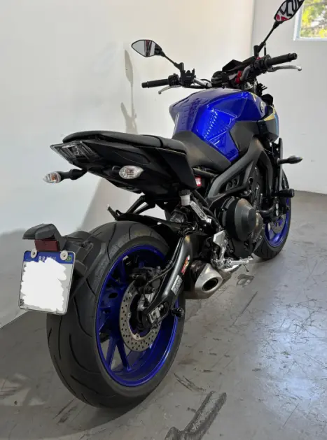 YAMAHA MT-09 850 ABS, Foto 2 YAMAHA MT-09 850 ABS, Foto 2