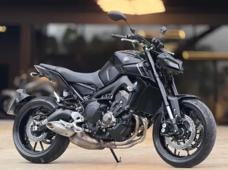 YAMAHA MT-09 850 ABS, Foto 1 YAMAHA MT-09 850 ABS, Foto 1