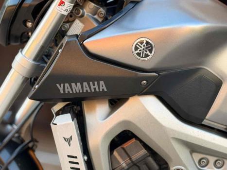 YAMAHA MT-09 850 ABS, Foto 5