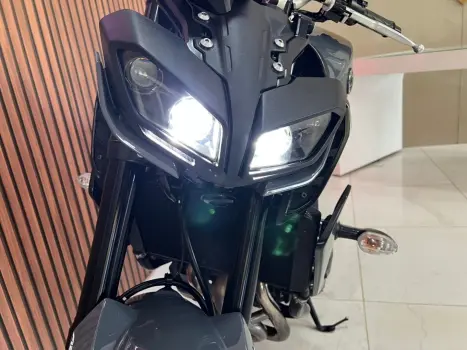 YAMAHA MT-09 850 ABS, Foto 10