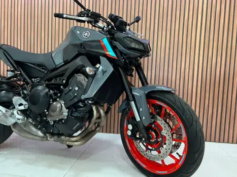 YAMAHA MT-09 850 ABS, Foto 16