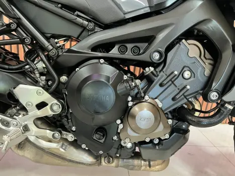YAMAHA MT-09 850 ABS, Foto 18