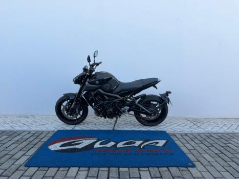 YAMAHA MT-09 850 ABS, Foto 1