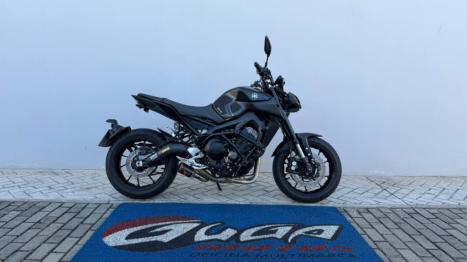 YAMAHA MT-09 850 ABS, Foto 2