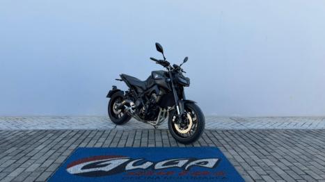 YAMAHA MT-09 850 ABS, Foto 4