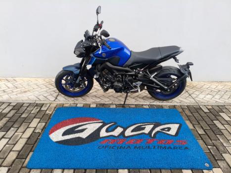 YAMAHA MT-09 850 ABS, Foto 1