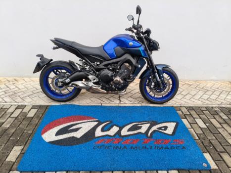 YAMAHA MT-09 850 ABS, Foto 2