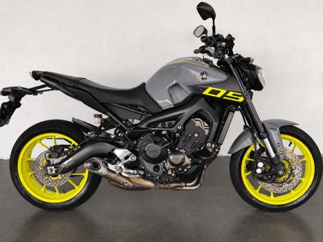 YAMAHA MT-09 850 ABS, Foto 2