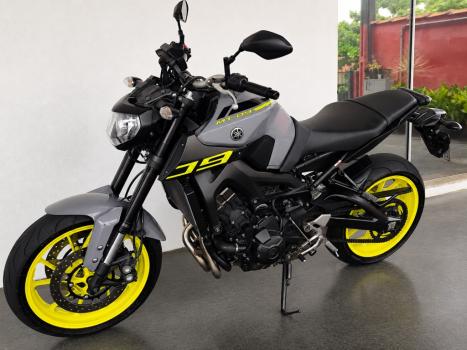 YAMAHA MT-09 850 ABS, Foto 4