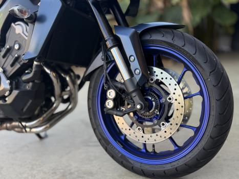 YAMAHA MT-09 850 ABS, Foto 10