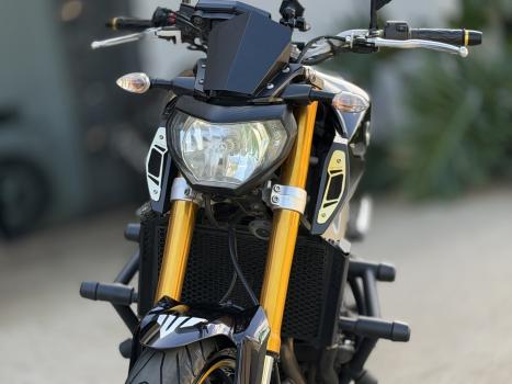 YAMAHA MT-09 850 ABS, Foto 5