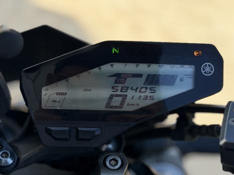 YAMAHA MT-09 850 ABS, Foto 11