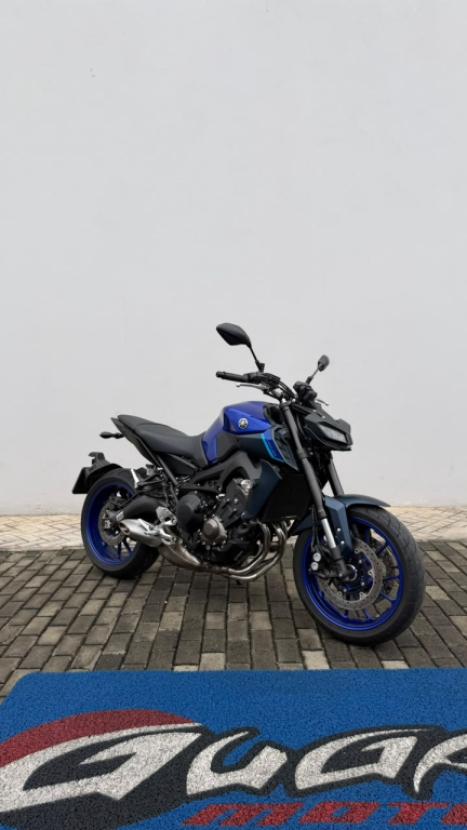 YAMAHA MT-09 850 ABS, Foto 4