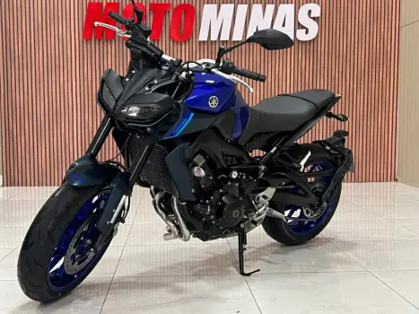 YAMAHA MT-09 850 ABS, Foto 1