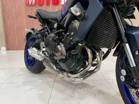 YAMAHA MT-09 850 ABS, Foto 6