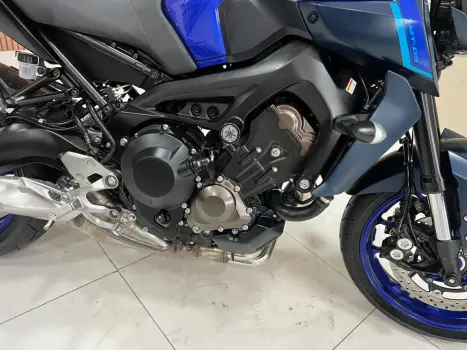 YAMAHA MT-09 850 ABS, Foto 10