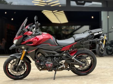 YAMAHA MT-09 850 ABS, Foto 2