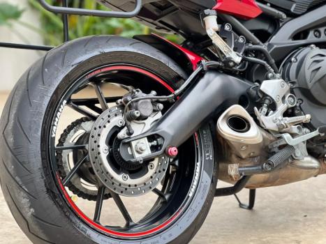 YAMAHA MT-09 850 ABS, Foto 11