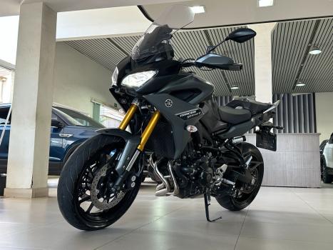 YAMAHA MT-09 Tracer GT 900 , Foto 2