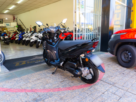 YAMAHA Neo UBS 125 , Foto 3