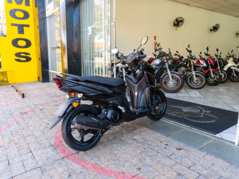 YAMAHA Neo UBS 125 , Foto 3