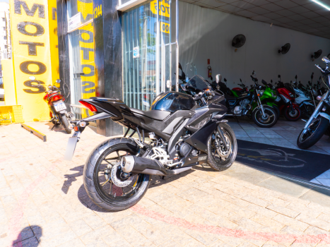 YAMAHA R 15 , Foto 4