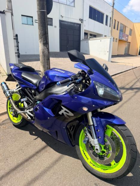 YAMAHA R 15 , Foto 1